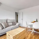 Marinas Apartament *